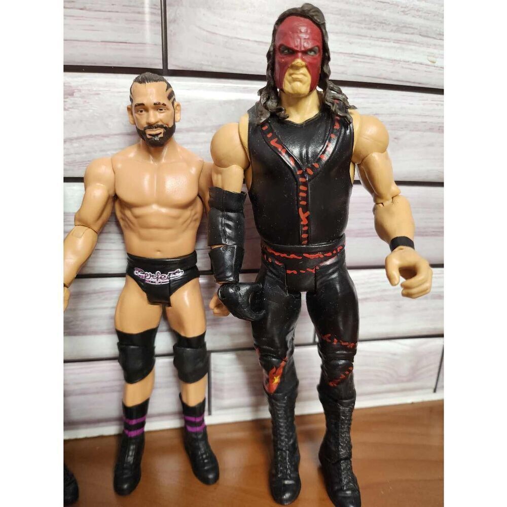 Wrestling Figure Lot #A70 - Picture 2 of 16